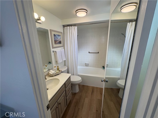 Image 14 of 26 For 4256 Kling Street