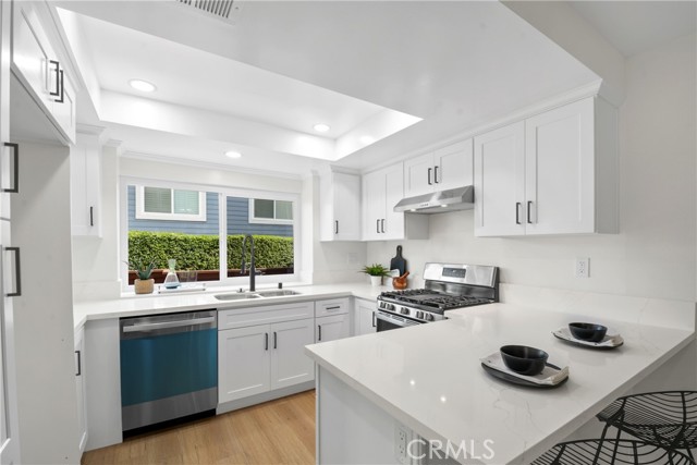 921 Boon Place, Corona CA: https://media.crmls.org/medias/cf6affb9-0812-4555-81a0-623969ada992.jpg