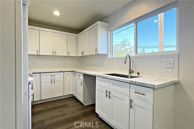 Detail Gallery Image 11 of 23 For 20723 Norwalk Bld, Lakewood,  CA 90715 - 3 Beds | 1 Baths