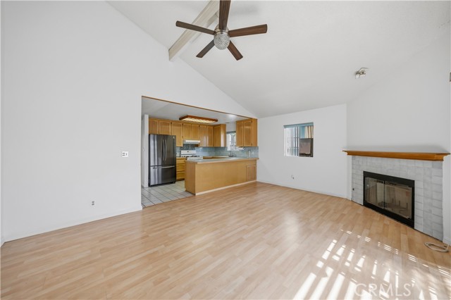 Detail Gallery Image 13 of 28 For 40 W Zane St, Long Beach,  CA 90805 - 4 Beds | 2 Baths