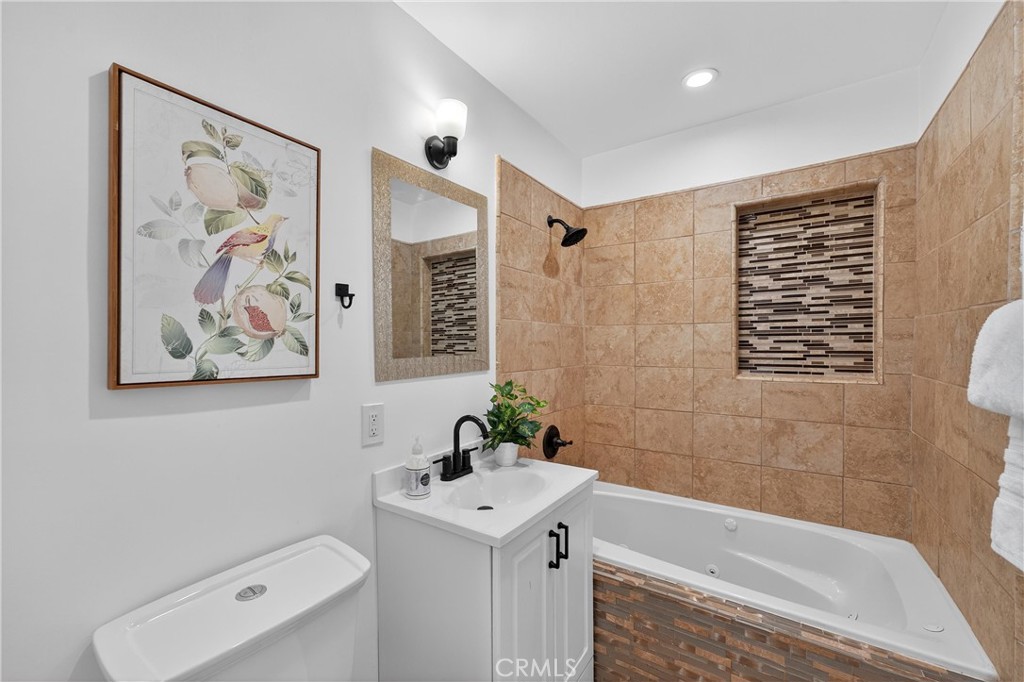 MLS #DW25222362 image #24