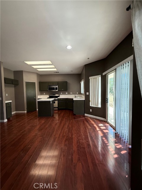 13590 Fox Point Road, Victorville CA: https://media.crmls.org/medias/cf6d00a2-363d-4086-9622-0dd9b590f800.jpg