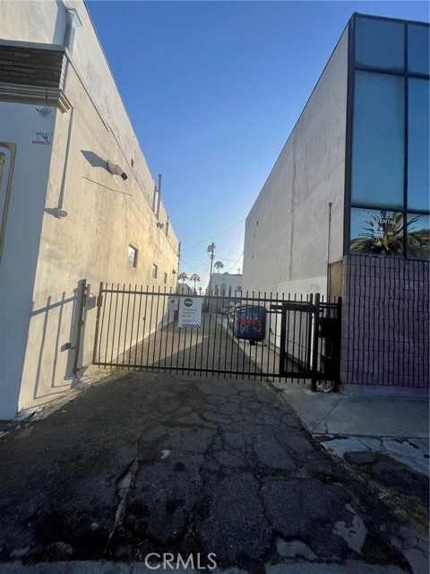  Commercial for Sale in Los Angeles, California