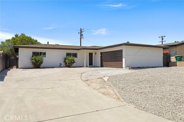 Detail Gallery Image 3 of 27 For 11429 Weber Ave, Moreno Valley,  CA 92555 - 4 Beds | 2 Baths