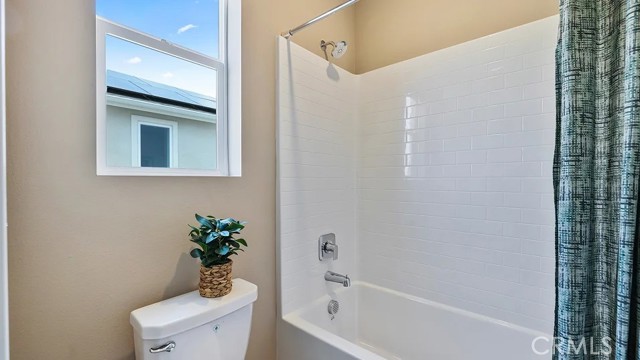 27463 Sand Almond Way, Valencia CA: https://media.crmls.org/medias/cf7002aa-b05d-4cb9-bfbe-62d06ee3e474.jpg