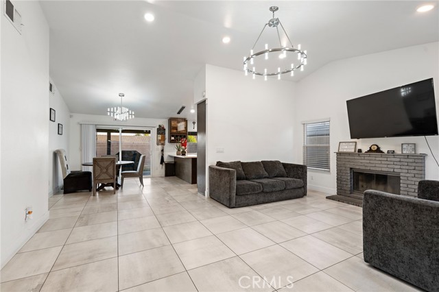 25405 Brodiaea Avenue, Moreno Valley CA: https://media.crmls.org/medias/cf719b4d-9f2d-4556-8cd0-d30b5ddfd263.jpg