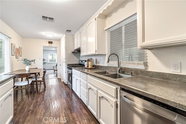 Detail Gallery Image 11 of 28 For 6048 N Del Mar, Fresno,  CA 93704 - 3 Beds | 2/1 Baths