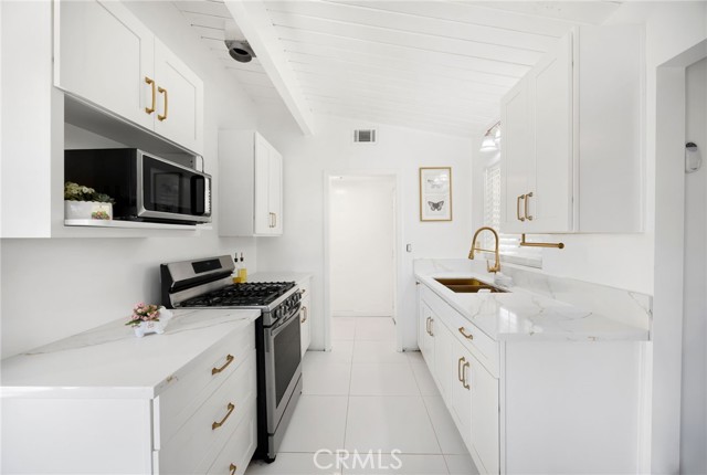 Detail Gallery Image 15 of 39 For 11325 Weber, Moreno Valley,  CA 92555 - 3 Beds | 2 Baths