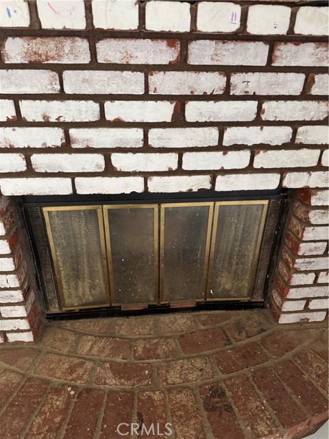 Detail Gallery Image 12 of 13 For 823 E Avenue J9, Lancaster,  CA 93535 - 4 Beds | 3 Baths