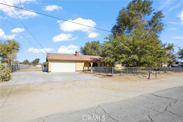 Detail Gallery Image 3 of 40 For 10533 E Avenue S14, Littlerock,  CA 93543 - 4 Beds | 2 Baths