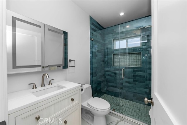 Detail Gallery Image 28 of 46 For 23032 Mobile, West Hills,  CA 91307 - 4 Beds | 2 Baths