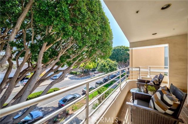 Detail Gallery Image 15 of 43 For 938 2nd St #301,  Santa Monica,  CA 90403 - 2 Beds | 2/1 Baths