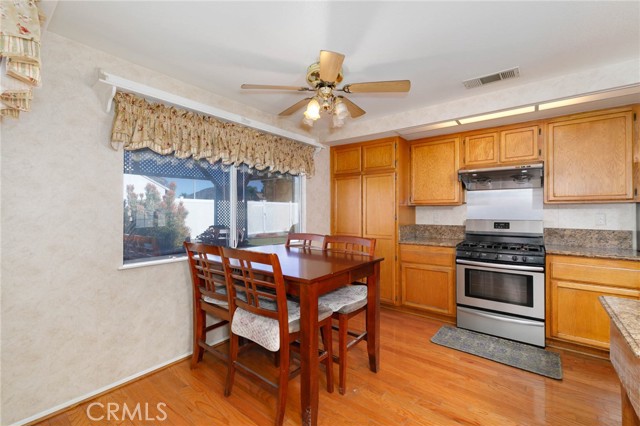 Detail Gallery Image 9 of 33 For 39625 Ranchwood Dr, Murrieta,  CA 92563 - 5 Beds | 3 Baths