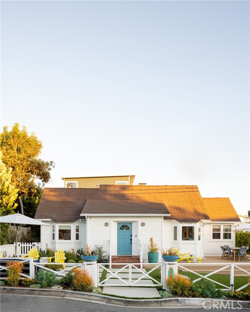 265 Myrtle Street, Laguna Beach CA: https://media.crmls.org/medias/cf743b1d-857b-47b4-b9db-e46bdc2d745e.jpg