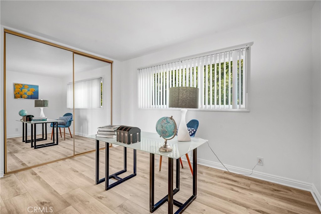 Cf7594b4 Ab0d 4b49 B49f F4f288a605e8