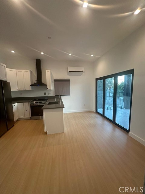 10017 Mason, Chatsworth CA: https://media.crmls.org/medias/cf75b5f5-70e9-42cf-b6b0-a2131d001ec8.jpg