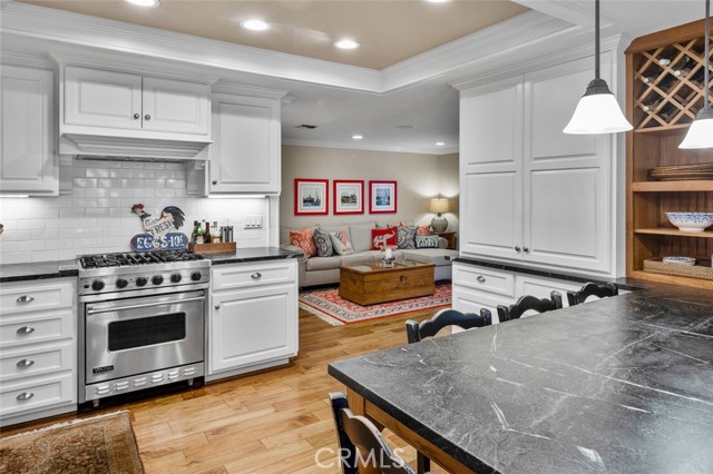 21761 Tahoe Lane, Lake Forest CA: https://media.crmls.org/medias/cf7624bc-b27a-4f21-975f-43abf8e0807c.jpg