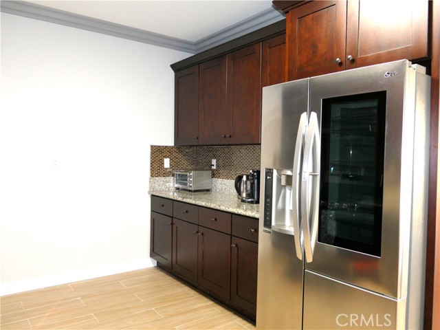 Detail Gallery Image 10 of 26 For 1735 S Easy Way, Anaheim,  CA 92804 - 3 Beds | 2/1 Baths