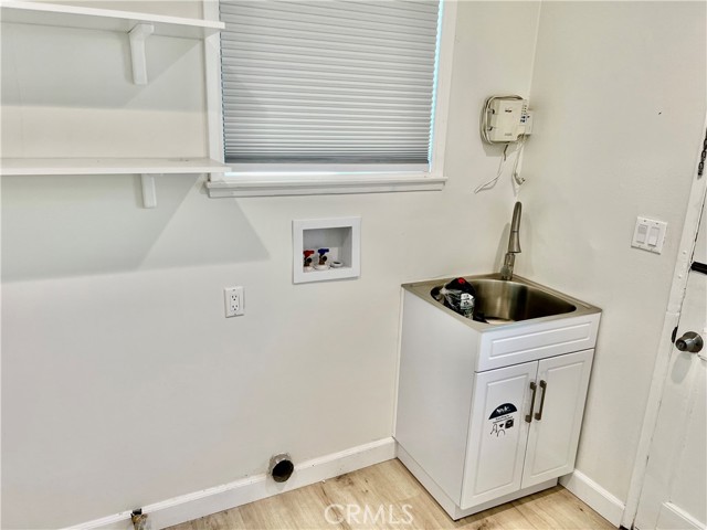 Detail Gallery Image 15 of 19 For 16357 Labrador, Northridge,  CA 91343 - 3 Beds | 2 Baths