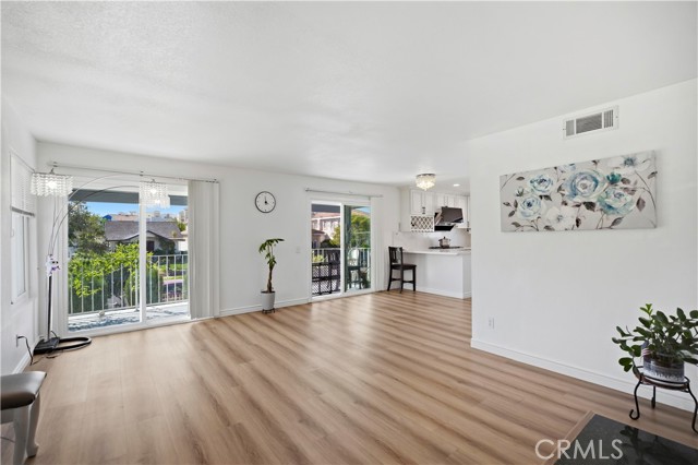 Detail Gallery Image 9 of 34 For 516 N Moore Ave a,  Monterey Park,  CA 91754 - 4 Beds | 3 Baths