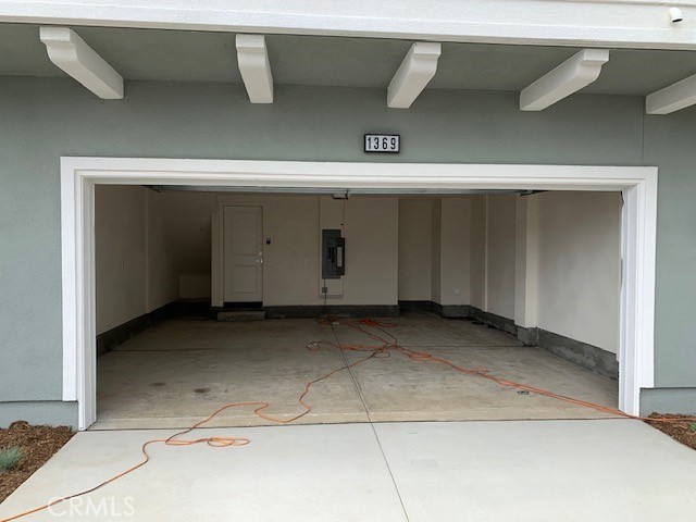 1369 Wingfoot, Carson CA: https://media.crmls.org/medias/cf788f11-b23b-4648-9867-7783806a33b2.jpg