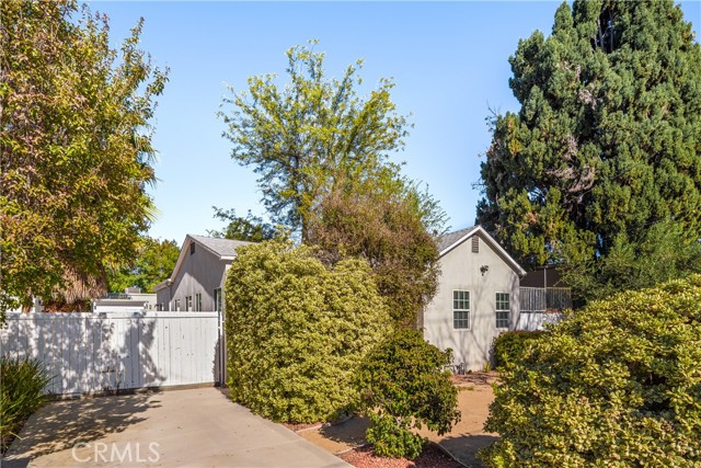 Detail Gallery Image 25 of 37 For 14835 Kittridge St, Van Nuys,  CA 91405 - 5 Beds | 3 Baths