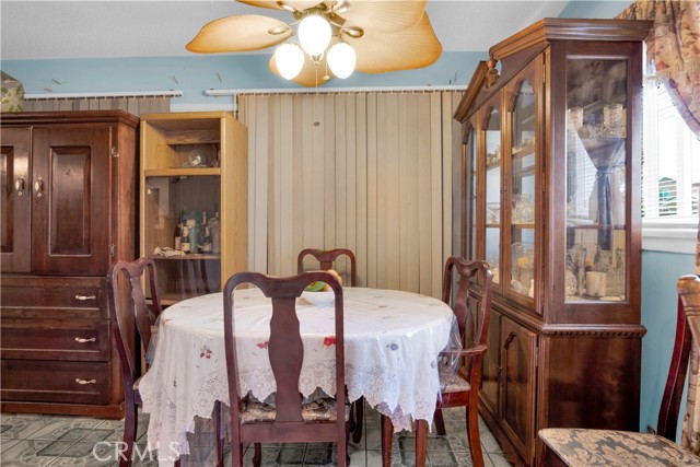 11028 Condon Avenue, Inglewood CA: https://media.crmls.org/medias/cf7a0369-0744-47bb-b635-23701afc8570.jpg