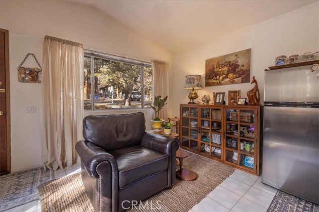 Detail Gallery Image 11 of 31 For 417 Spruce, Sugarloaf,  CA 92386 - 2 Beds | 2 Baths