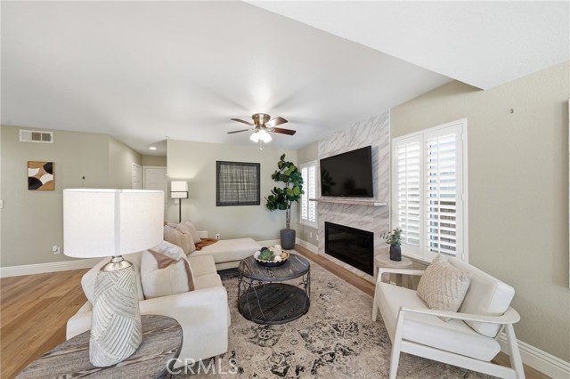 17350 Summer Oak Pl, Yorba Linda CA: https://media.crmls.org/medias/cf7a8622-8f58-4436-8a1e-e86525e468f6.jpg