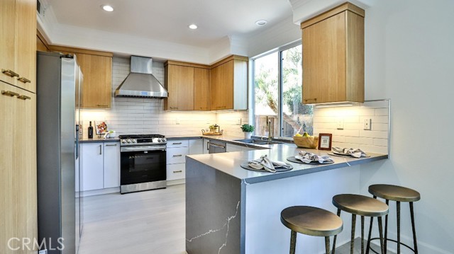 Detail Gallery Image 8 of 61 For 1202 Hazel, Costa Mesa,  CA 92626 - 4 Beds | 2/1 Baths