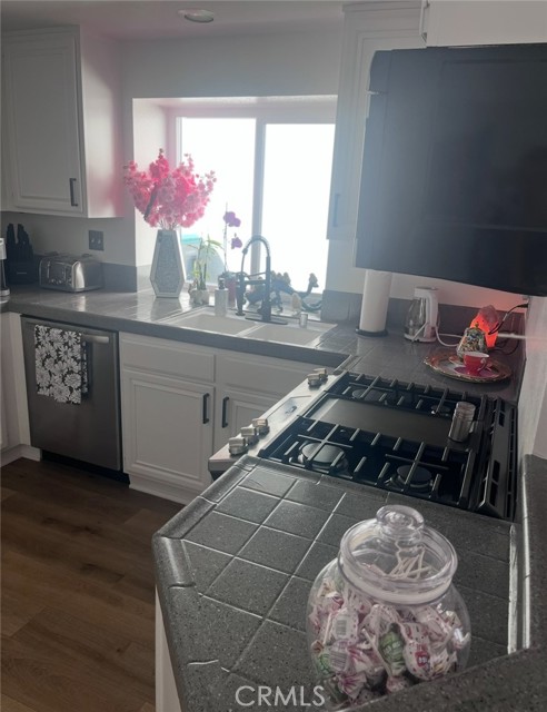 41172 Geranio Circle, Murrieta CA: https://media.crmls.org/medias/cf7bc734-4438-47ea-926c-98cd9189dce3.jpg