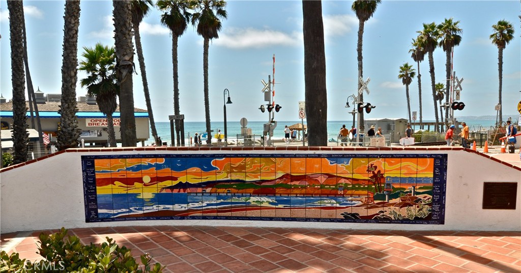 https://media.crmls.org/medias/cf7c498f-a45c-4777-ac56-a8a669aa9263.jpg?preset=X-Large