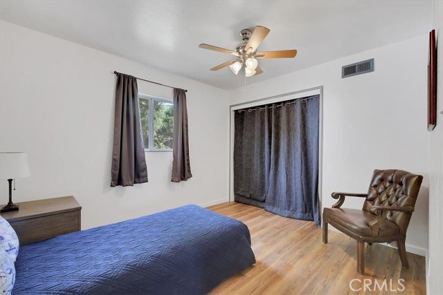 909 E 21st Street, Marysville CA: https://media.crmls.org/medias/cf7c9ca3-228c-4919-af1e-3f378e9b1353.jpg