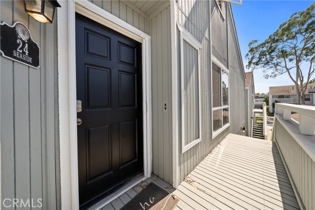 Detail Gallery Image 16 of 28 For 24 Seaside, Newport Beach,  CA 92663 - 2 Beds | 2 Baths