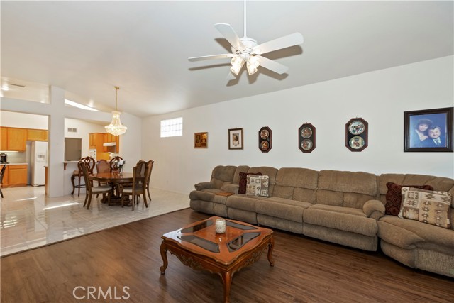 Detail Gallery Image 16 of 47 For 39965 via Oporta, Murrieta,  CA 92562 - 3 Beds | 2 Baths