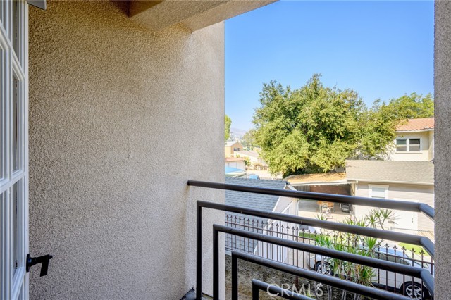 Detail Gallery Image 11 of 29 For 537 N Adams St #207,  Glendale,  CA 91206 - 2 Beds | 2/1 Baths