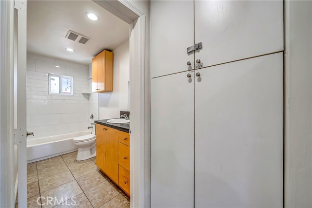 Detail Gallery Image 16 of 23 For 6735 Elmer Ave #19,  North Hollywood,  CA 91606 - 1 Beds | 1 Baths
