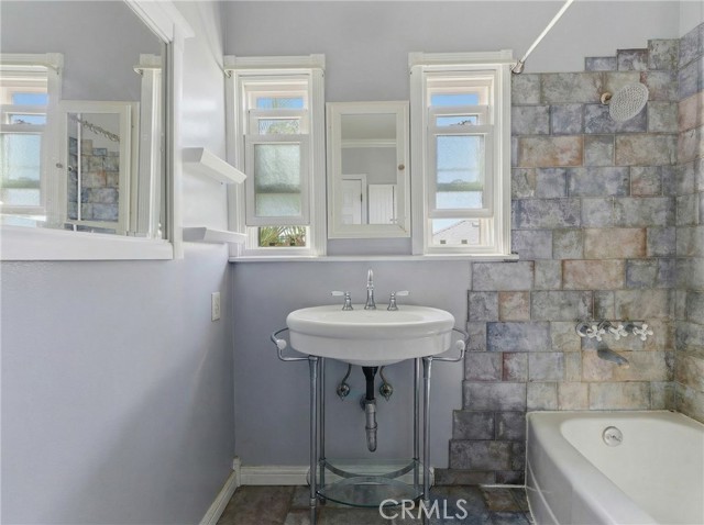 Detail Gallery Image 7 of 12 For 1307 Merced, South El Monte,  CA 91733 - 3 Beds | 1 Baths