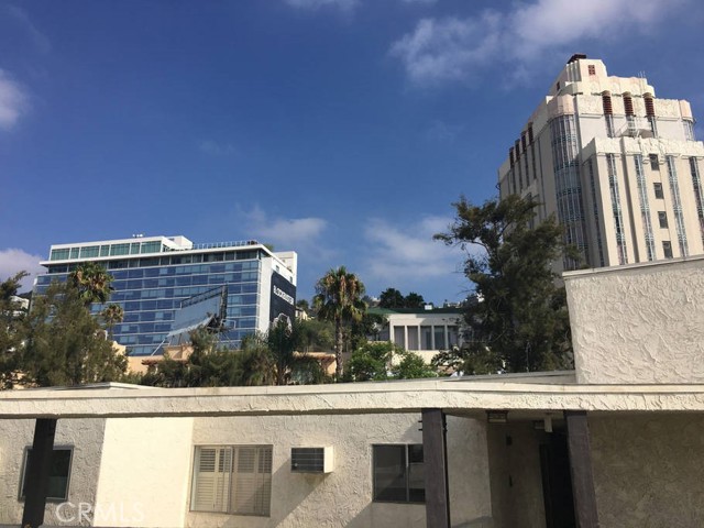 Detail Gallery Image 42 of 44 For 8400 De Longpre Ave #205,  West Hollywood,  CA 90069 - 2 Beds | 2 Baths