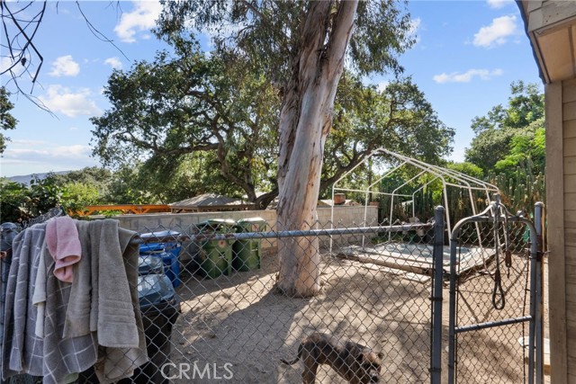 10025 Covert Avenue, Tujunga CA: https://media.crmls.org/medias/cf7f91c4-c87d-465f-ace9-5ccfc33161ca.jpg