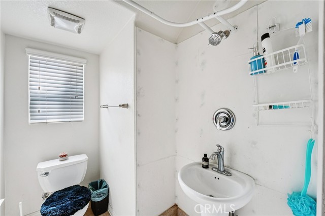 Detail Gallery Image 26 of 44 For 1951 W Provost Pl, San Bernardino,  CA 92407 - 3 Beds | 3 Baths