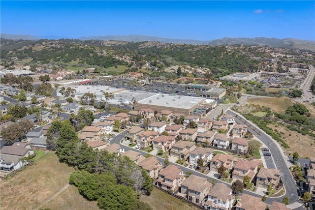 Detail Gallery Image 56 of 61 For 117 Village Cir, Pismo Beach,  CA 93449 - 3 Beds | 2/1 Baths