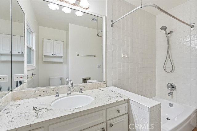 Detail Gallery Image 12 of 23 For 15853 Romar, Granada Hills,  CA 91343 - 3 Beds | 2 Baths