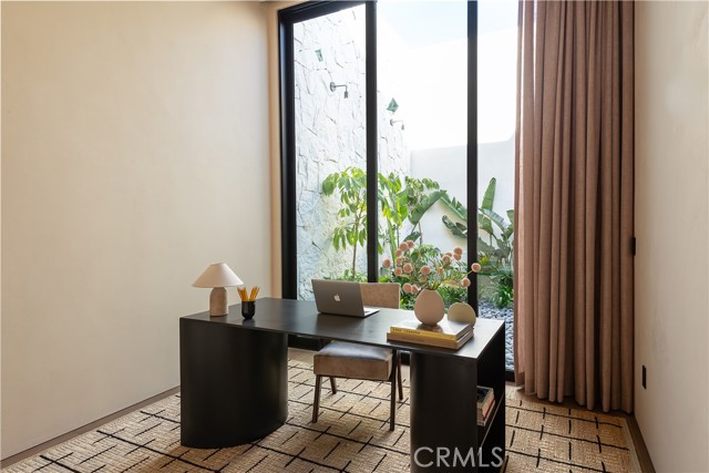 5824 Manton Avenue, Woodland Hills CA: https://media.crmls.org/medias/cf80f5ce-6b47-4e89-85bd-64d3a7b1bf72.jpg