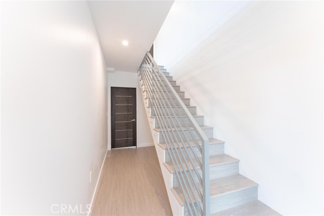 6845 N Haskell Avenue, Lake Balboa CA: https://media.crmls.org/medias/cf818fc5-6dae-4e6b-b051-96384124364f.jpg