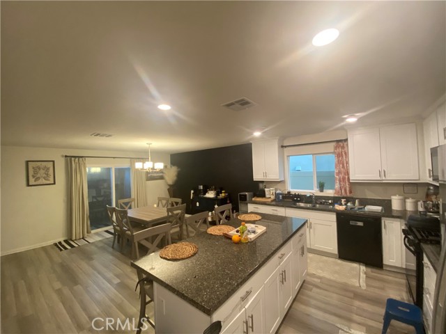 Detail Gallery Image 5 of 16 For 427 Lisbon Pl, Santa Paula,  CA 93060 - 3 Beds | 2/1 Baths