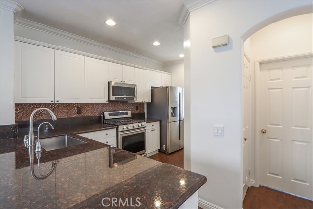 Detail Gallery Image 8 of 33 For 76 Rue Du Chateau, Aliso Viejo,  CA 92656 - 3 Beds | 2/1 Baths