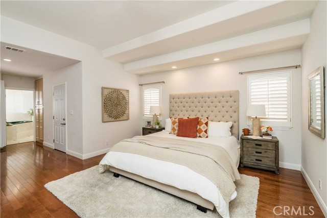 Detail Gallery Image 23 of 35 For 15229 Camarillo St, Sherman Oaks,  CA 91403 - 3 Beds | 2 Baths