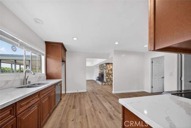 Detail Gallery Image 16 of 45 For 10346 Siesta Dr, Sunland,  CA 91040 - 2 Beds | 3 Baths