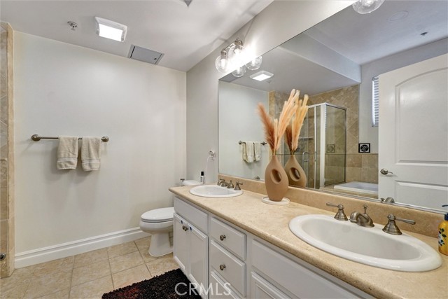 13935 Burbank, 105 photo 30